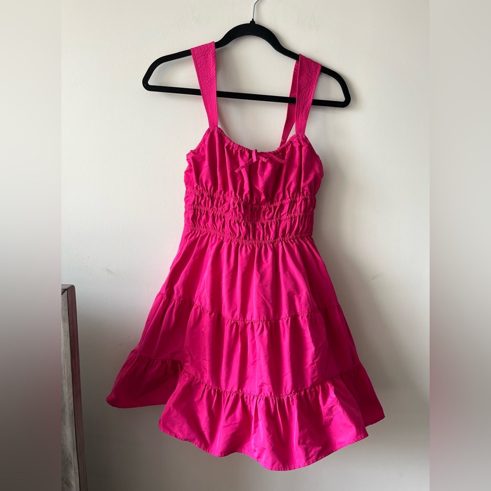 Aritzia Sunday Best Martine Dress in Hot Pink (Size Small)